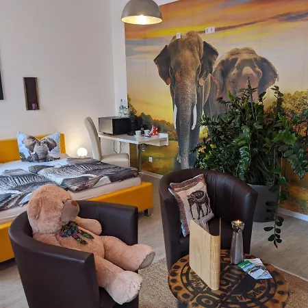 Casa de hóspedes Cafe & Mehr