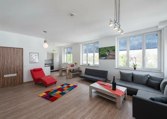 Cafe & Mehr ゲストハウス 4*