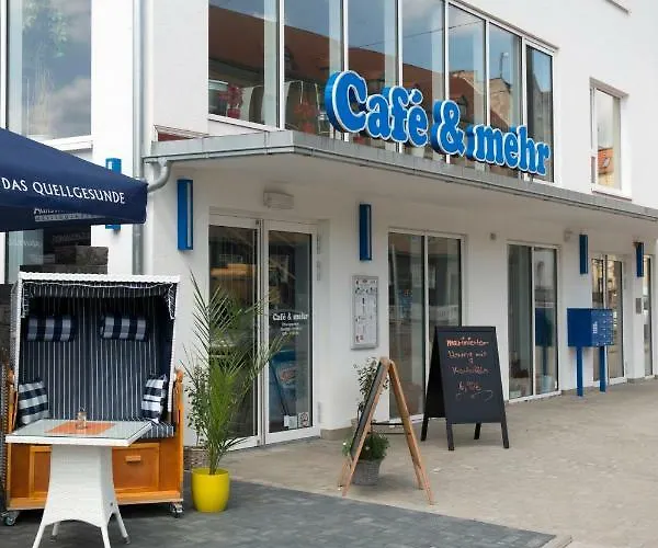 Casa de hóspedes Cafe & Mehr 4*